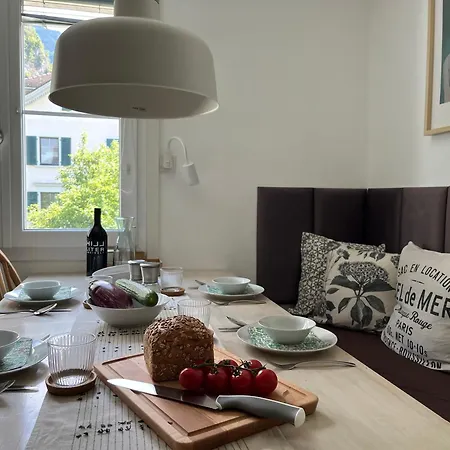 Ruhig Trotz Stadtzentrum Mit Parkplatz Auf Privatgrundstueck 霍恩埃姆斯